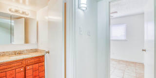 2012 Amy Sue Drive unit: B Gallery 34