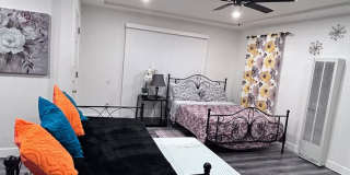 Charming 2-Bedroom Home in Los Angeles Charming 2-Bedroom Home in Los Angeles Gallery 11