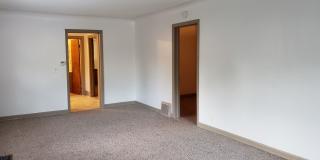 2 Bedroom / 1 Bath House in GREAT Location! Gallery 6
