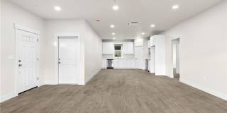 Newer 2BR/2BA Home in Paradise — 2-Car Garage, Yard, Pet-Friendly Gallery 4