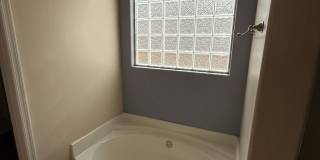 538 West Chatfield Street Gallery 18