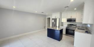 511 N 60th Way Gallery 6