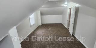 19419 Westphalia Street Gallery 8