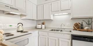 Affordable Housing - Eastchester Ridge Apartments Gallery 24