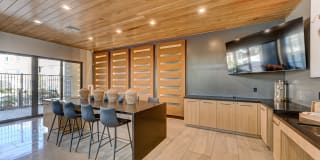 Maverick Gallery 173