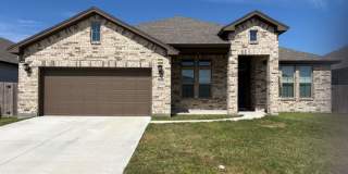 GORGEOUS NEWER HOME NEAR OSO BAY PRESERVE - MILITARY SPECIAL! Gallery 1
