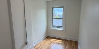 2 Bed / 2 Bath with Private Garage & Fenced Yard Gallery 12