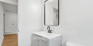 432 Catherine St Gallery 14