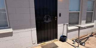 211 S Desoto Street Gallery 5