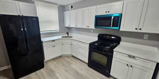 3 Bedroom Townhome in Pigtwon Gallery 1
