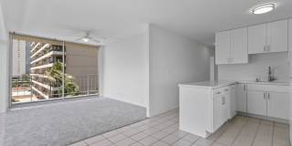 Waikiki 1BR/1BA with Ala Wai Canal & Mountain Views — Wraparound Lanai, Utilities Included Gallery 12