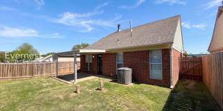 1208 West East Ross Parkway Gallery 19