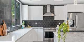 Modern and Spacious 4 Bed + 2.5 Bath Home Gallery 15