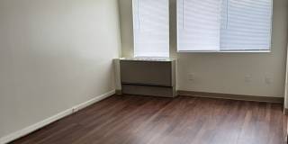 Lincoln Village Gallery 8