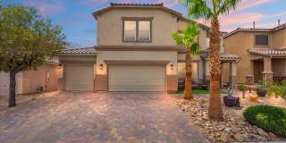 Luxurious, Exceptional Entertaining 5 Bedroom Home Featuring Expansive Indoor-Outdoor Living Gallery 1