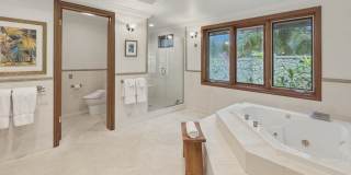 Portlock Oceanfront Estate: Luxury Beachfront Home w/ Pool & Sunset Views Portlock Oceanfront Estate: Luxury Beachfront Home w/ Pool & Sunset Views Gallery 9
