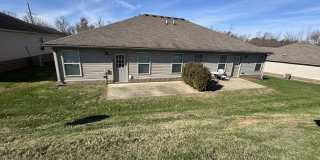 708 Chatham Court - 1 Gallery 27