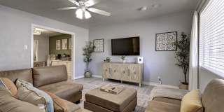 1027 W 19TH Street Gallery 8