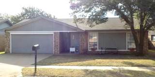 FOR LEASE - 3/2/2 North West Lubbock Gallery 1