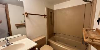 Charming 1-Bedroom Condo with Great Amenities Gallery 7