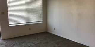<b>2 Bedroom Reno Condo in Gated Community<br><br> Gallery 4