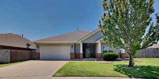 A Very Beautiful and Spacious 3 Bedroom 2 Bath Home in Yukon Public Schools A Very Beautiful and Spacious 3 Bedroom 2 Bath Home in Yukon Public Schools Gallery 1