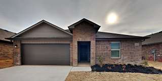Spacious 4 Bedroom 2 Bathroom Home in Mustang Schools Gallery 1