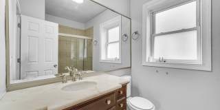 6144 N Washtenaw Ave Gallery 17