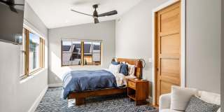 117 Bowles Drive Gallery 21