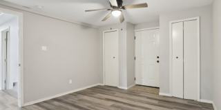 Beautifully Remodeled 3/1.5 Home in Historic Denver Heights with Modern Upgrades and a Park‑Like Backyard. Gallery 14