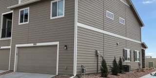 Beautiful Townhome in Townes At Woodmen Heights Gallery 1