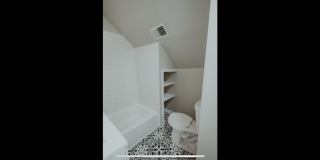 Spacious 3BR Duplex in Louisville Gallery 31