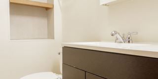 2519-27 N Lincoln Gallery 17