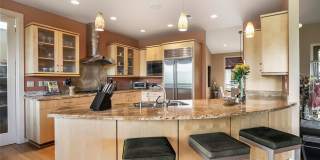Large home in gated Awbrey Glen neighborhood Gallery 6