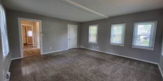 1 Bedroom home with garage! Gallery 1