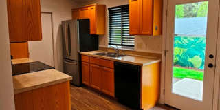 3Bd/2Ba Single Story Home-Available to view beginning 4/27/2026! Gallery 4