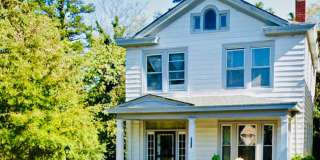 Charming 4bdrm/1.5bth Home Located in Richmond's North Highland Park w/Balcony!! Gallery 4