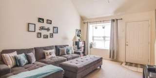 1816 SEAY Court Gallery 5