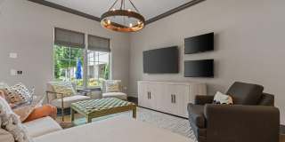 Riverhouse Gallery 27