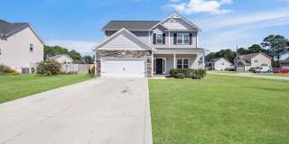 4 Bedroom Home in Holly Ridge W/ New Fence Gallery 1