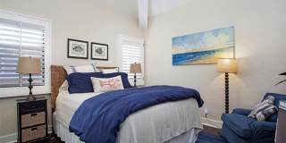 441 Carnation Avenue Gallery 17