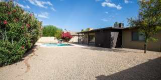 1622 E Del Rio Dr Gallery 19