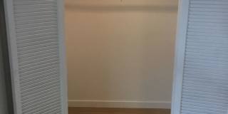 COMPLETELY REMODELED TOWNHOUSE FOR RENT Gallery 21