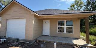 Newly Build 3 bedroom 2 bathroom Home: Pre-leasing for Mid Sept. Move-in. Gallery 1