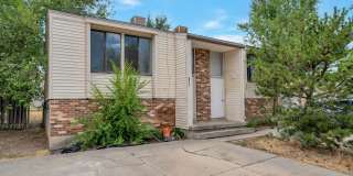 Spacious 2 Bedroom Duplex In West Valley City Spacious 2 Bedroom Duplex In West Valley City Gallery 1