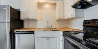 Mill Creek: 1 & 2 Bedroom Apartments with Pool & Clubhouse Gallery 7