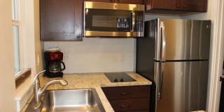 Furnished Studio Near Old Mill - Utilities Included Gallery 4