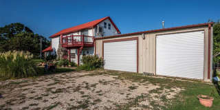 Furnished 3 Bed / 2 Bath Rental Near Lake Texoma – Utilities Included! Gallery 1