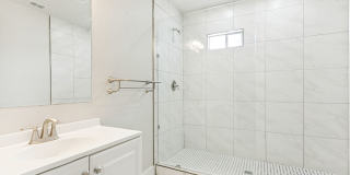 RENOVATED 3-BEDROOM HOME IN DENVER HEIGHTS RENOVATED 3-BEDROOM HOME IN DENVER HEIGHTS Gallery 21