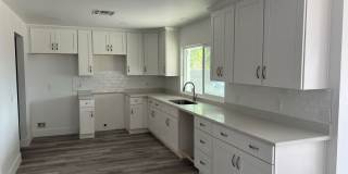 Remodeled 4 Bed/2 Bath in great ASU neighborhood Gallery 1